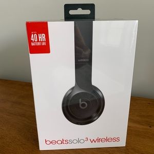 NWT Authetic Beats Solo3 Wireless On-Ear Headphone